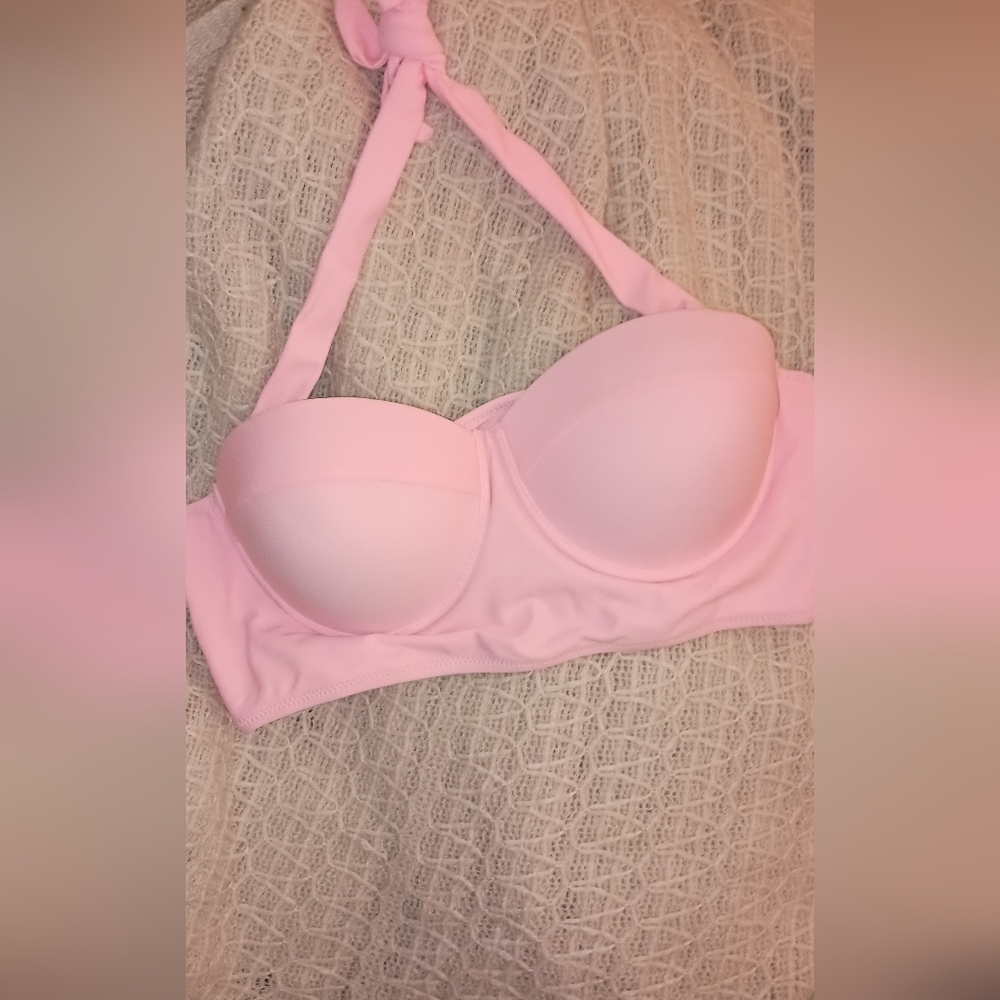 NWOT Bikini top (light pink) S/M